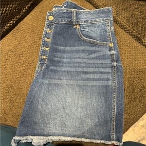 Maurices Jean Shorts with Vintage Wash